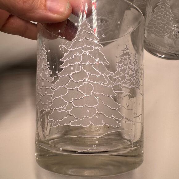 Vintage Avon Through The Woods Frosted Winter Sleigh Ride Low Ball Glasses EUC6 - Picture 5 of 9